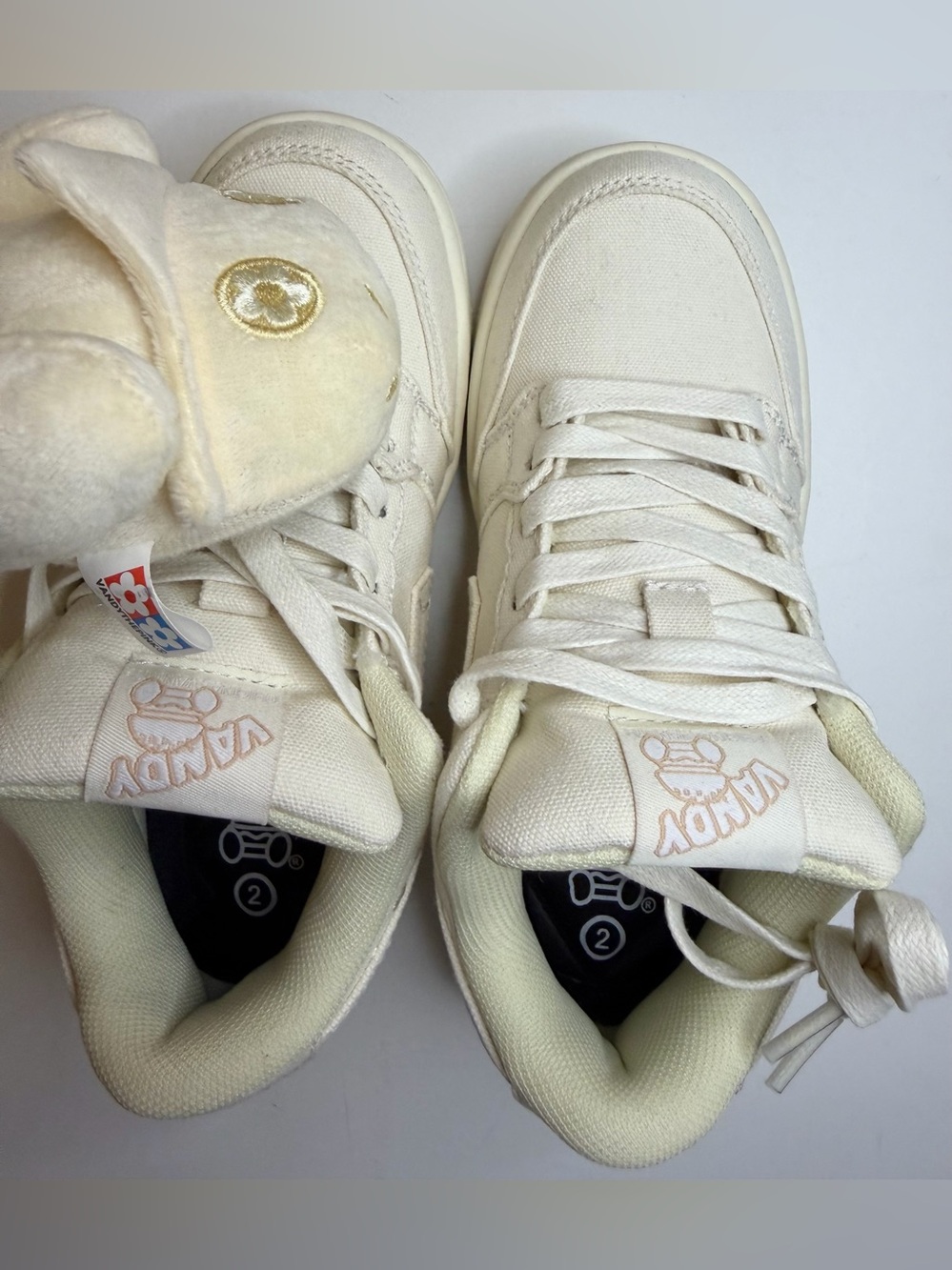 Vandy “The Pink” Canvas style Tofu Burger Sneaker, Kids  (Sz 2) - Picture 12 of 13